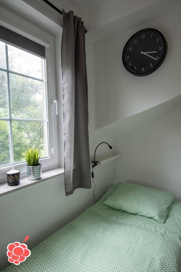 Malinowka Apartment ยานตาร์ ภายนอก รูปภาพ